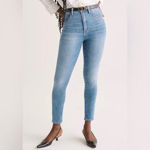 NWT Aritzia Denim Forum Lola Skinny Jean 25 Picture This Blue